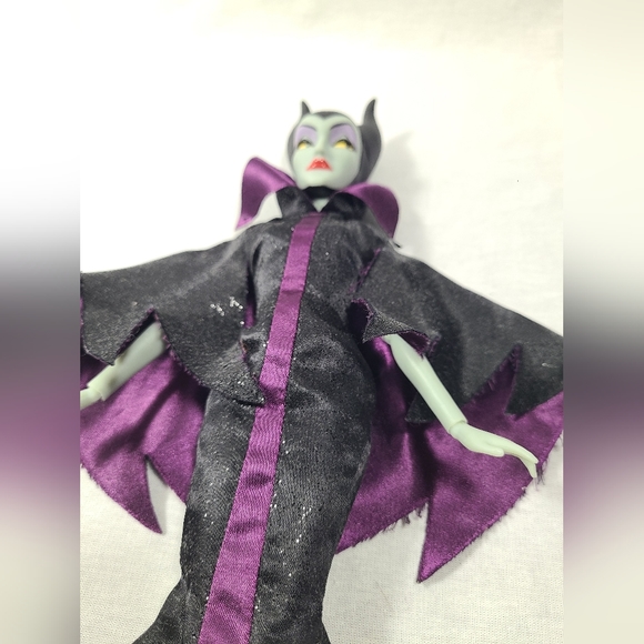 Disney Store Classics Maleficent Villain 12" And Sleeping Beauty Dolls - Picture 5 of 8